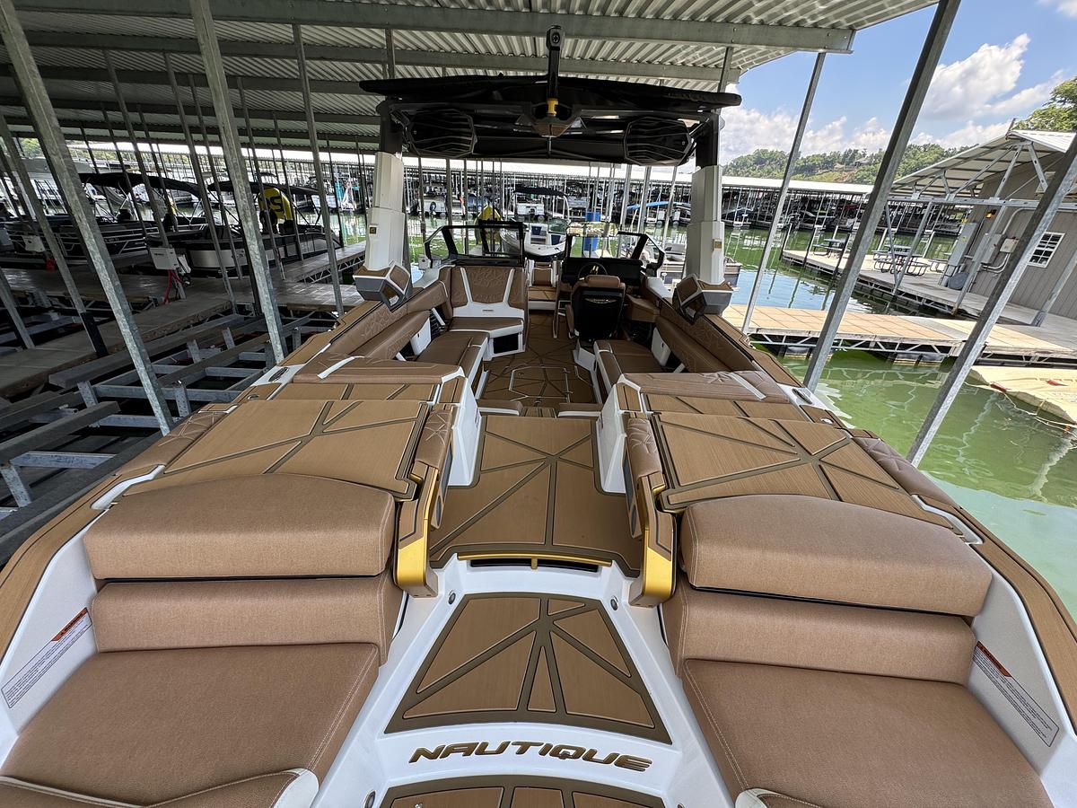 Used 2026 Nautique Super Air Nautique G25 Paragon