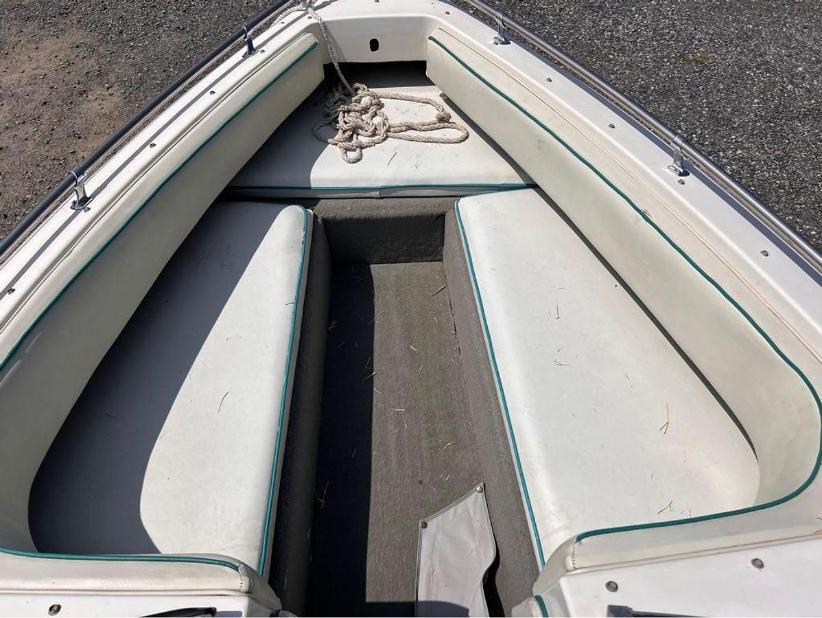 Used 1993 Seaswirl 190 SC