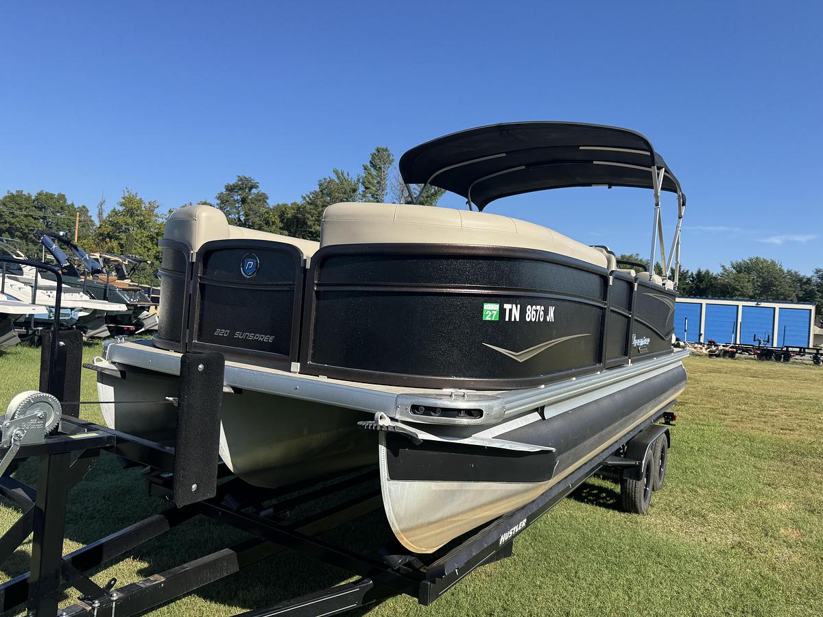 Used 2020 Premier 220 SunSpree RF