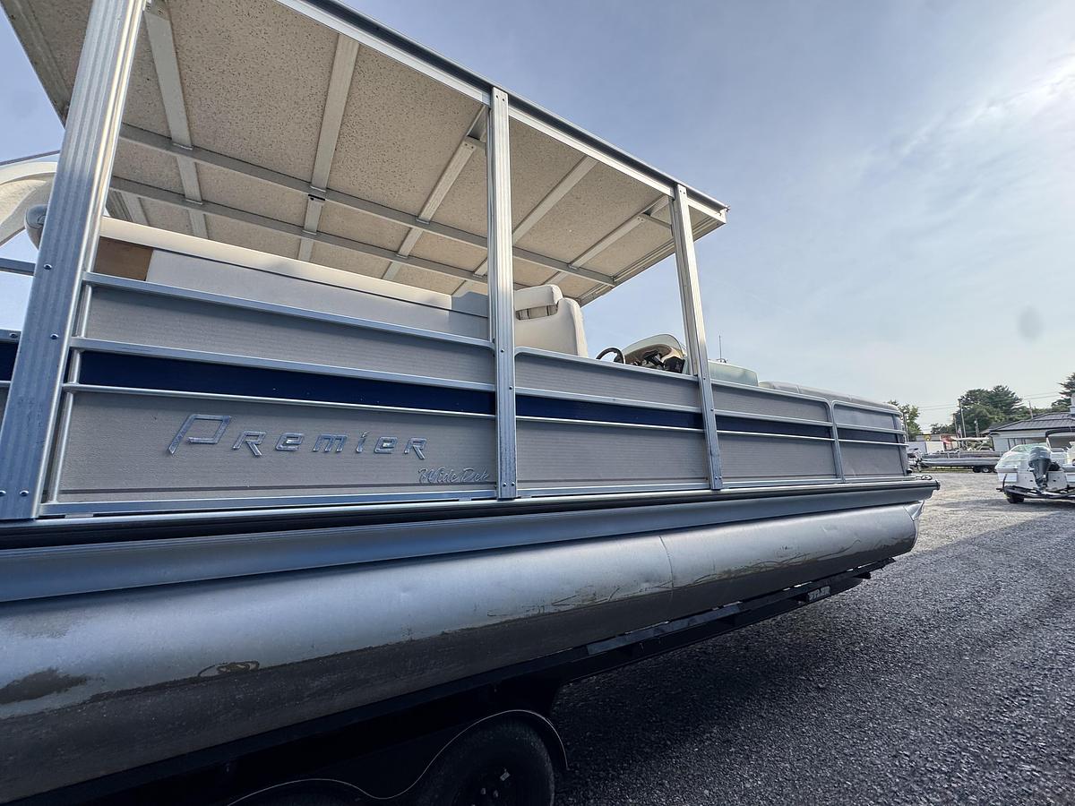 Used 2005 Premier 310 Boundary Waters UD