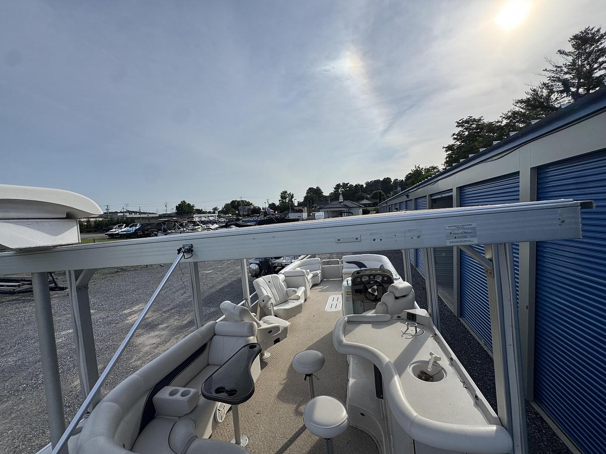 Used 2005 Premier 310 Boundary Waters UD