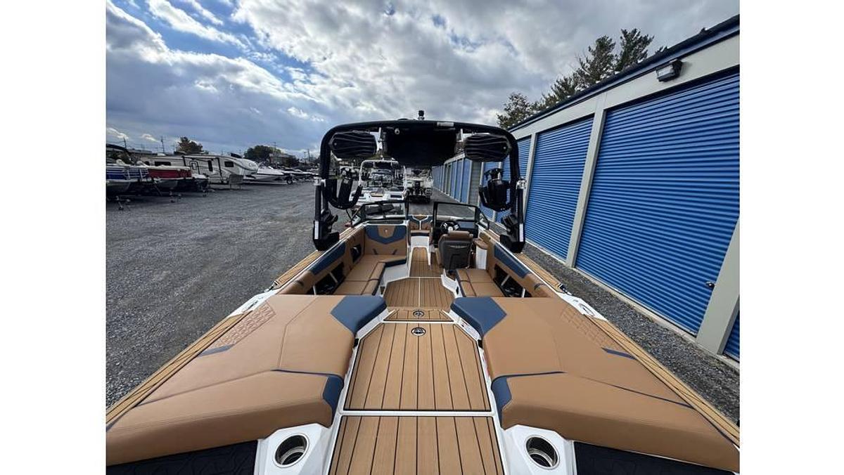Used 2023 Nautique GS22