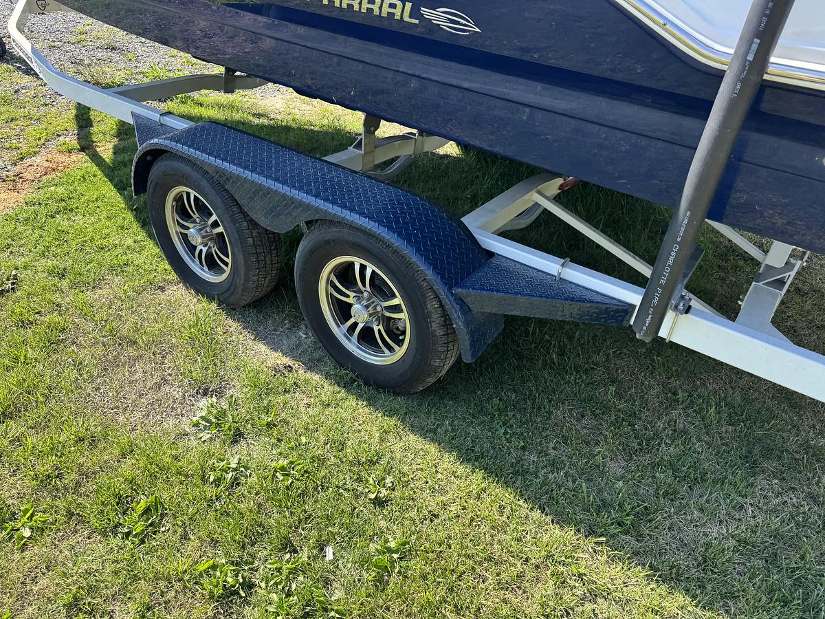 Used 2021 Chaparral 23 Surf