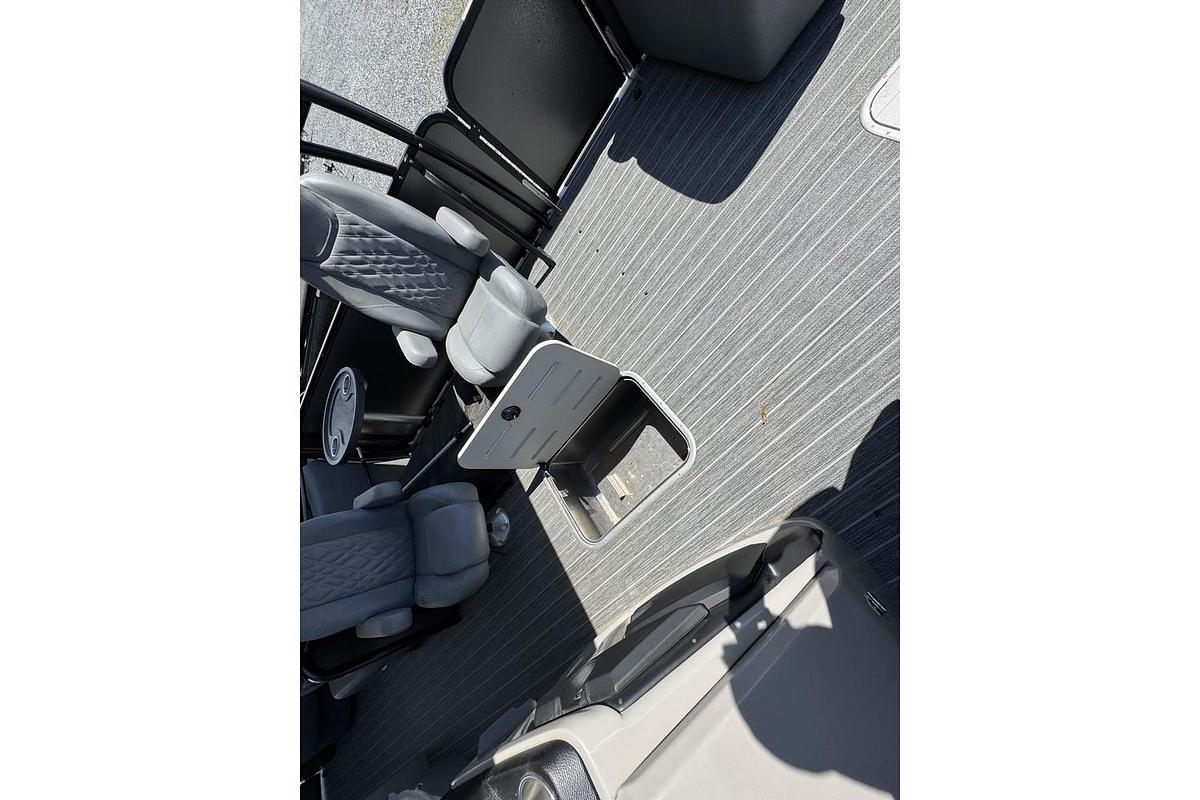 2025 Premier Escalante 330