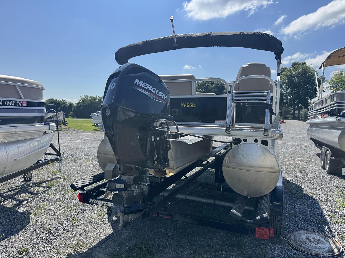 Used 2024 Sun Tracker Party Barge 16 DLX