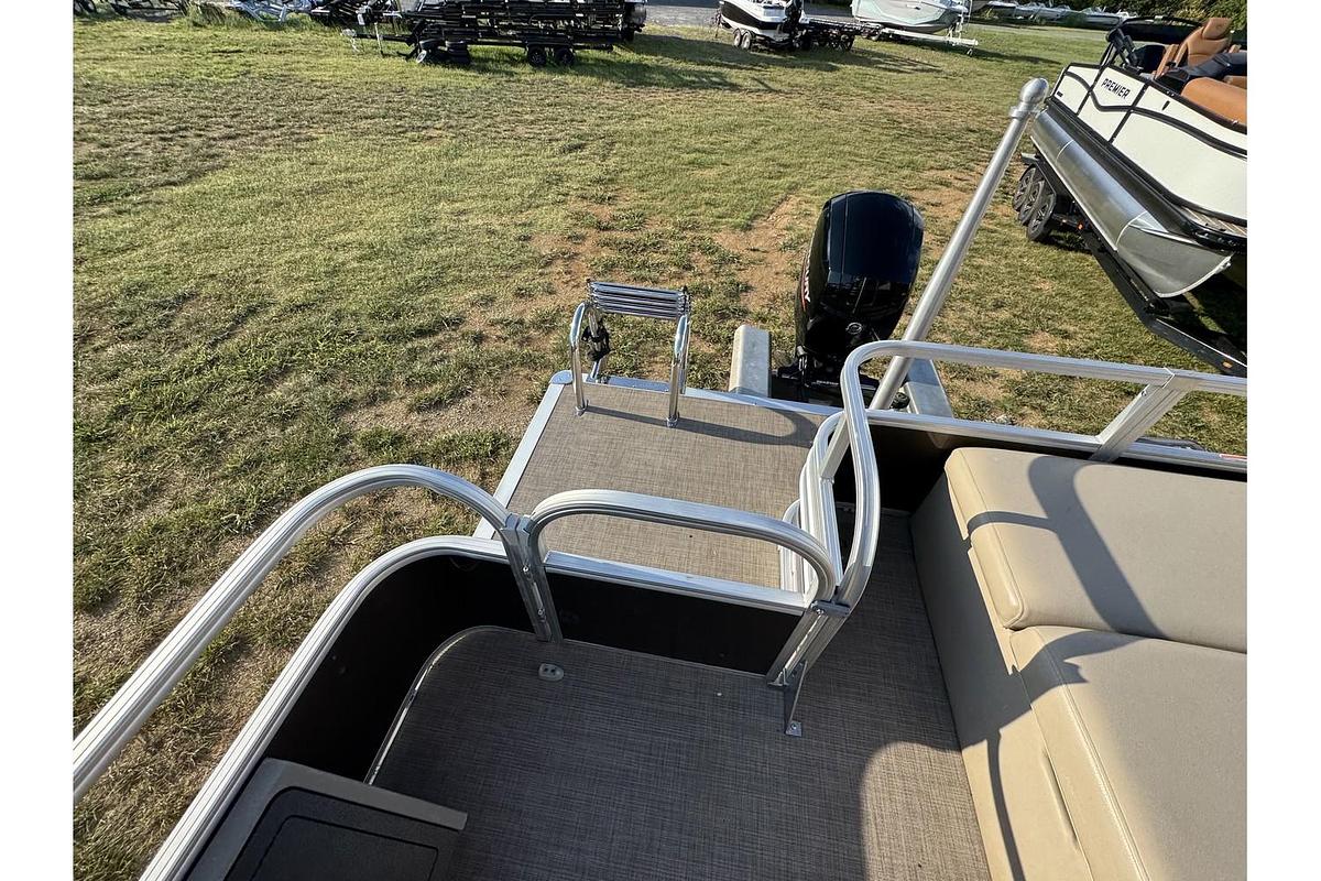 Used 2023 Sun Tracker SPORTFISH 24 XP3