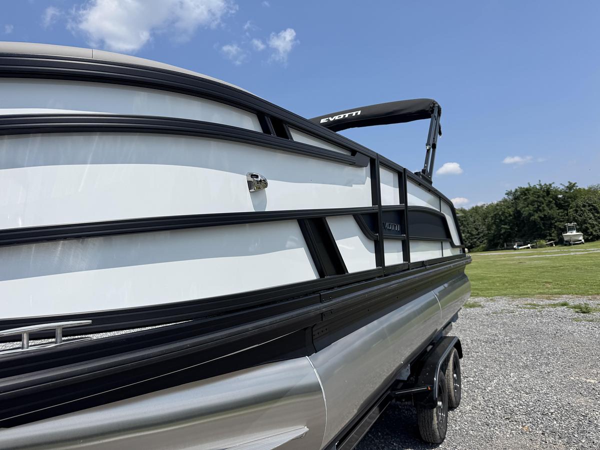 2027 Evotti 521CS 23.5 ft.