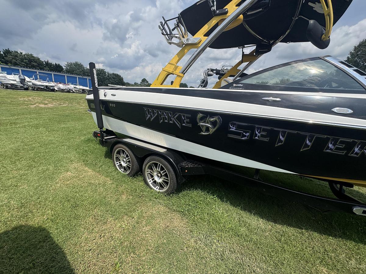 Used 2012 Malibu Wakesetter LSV