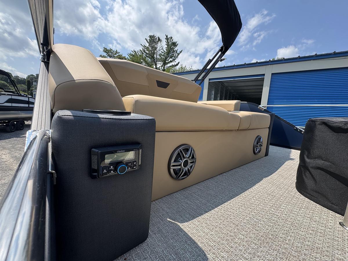 2027 Evotti 523CS 25.5 ft.