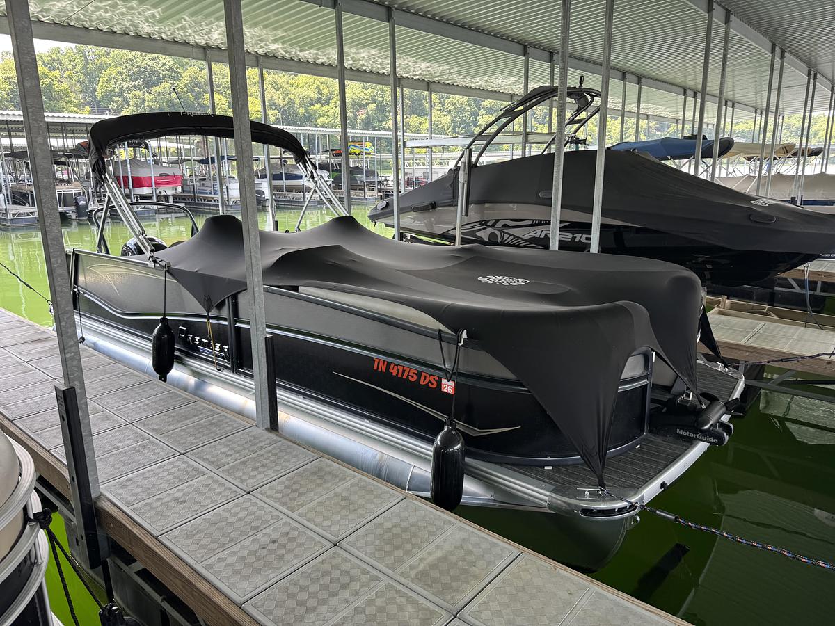 Used 2022 Premier 230 SunSation RL