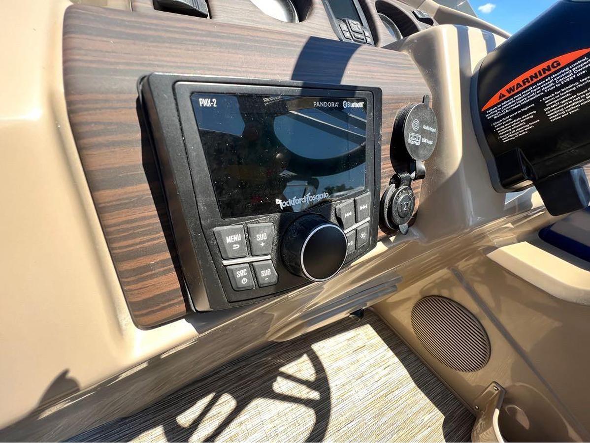 Used 2023 Bennington 21 SXSR