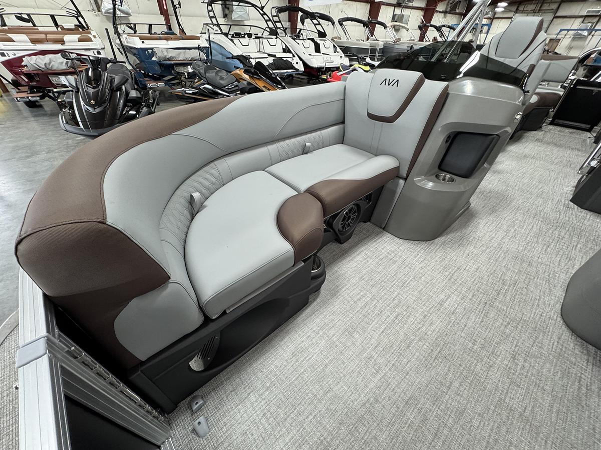 2026 Avalon 23 LSZ QLS