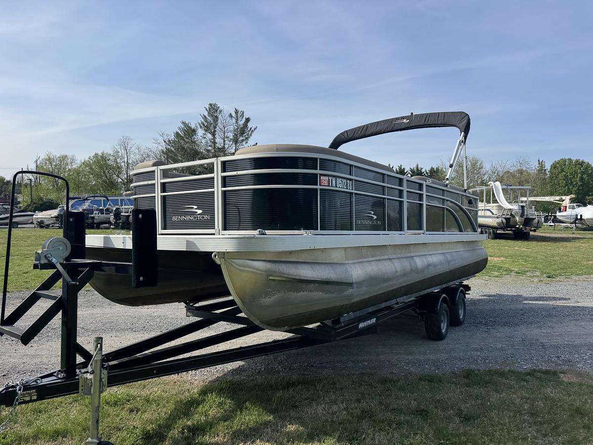 2019 Bennington 22 SL