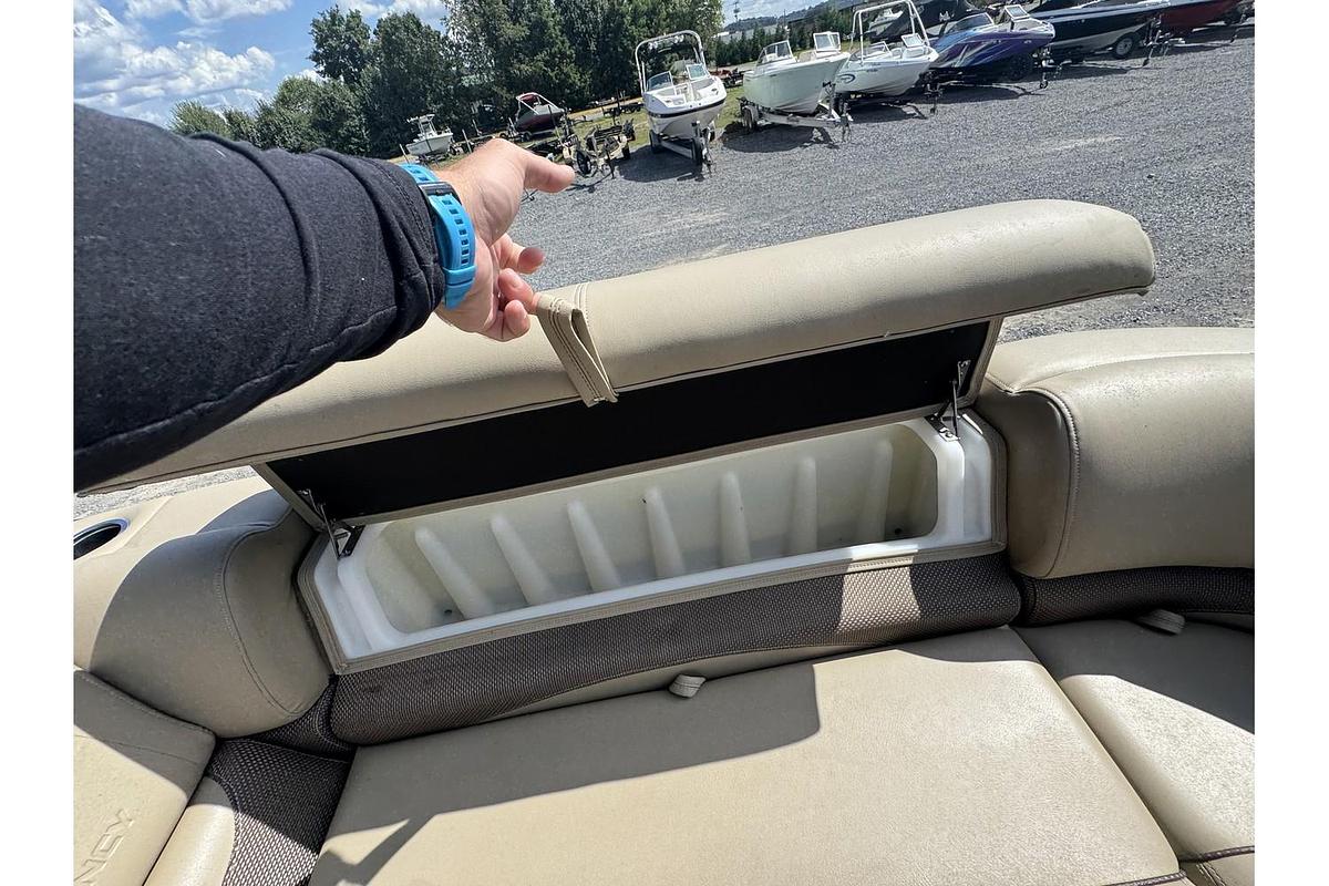 Used 2020 Regency 230 DL3