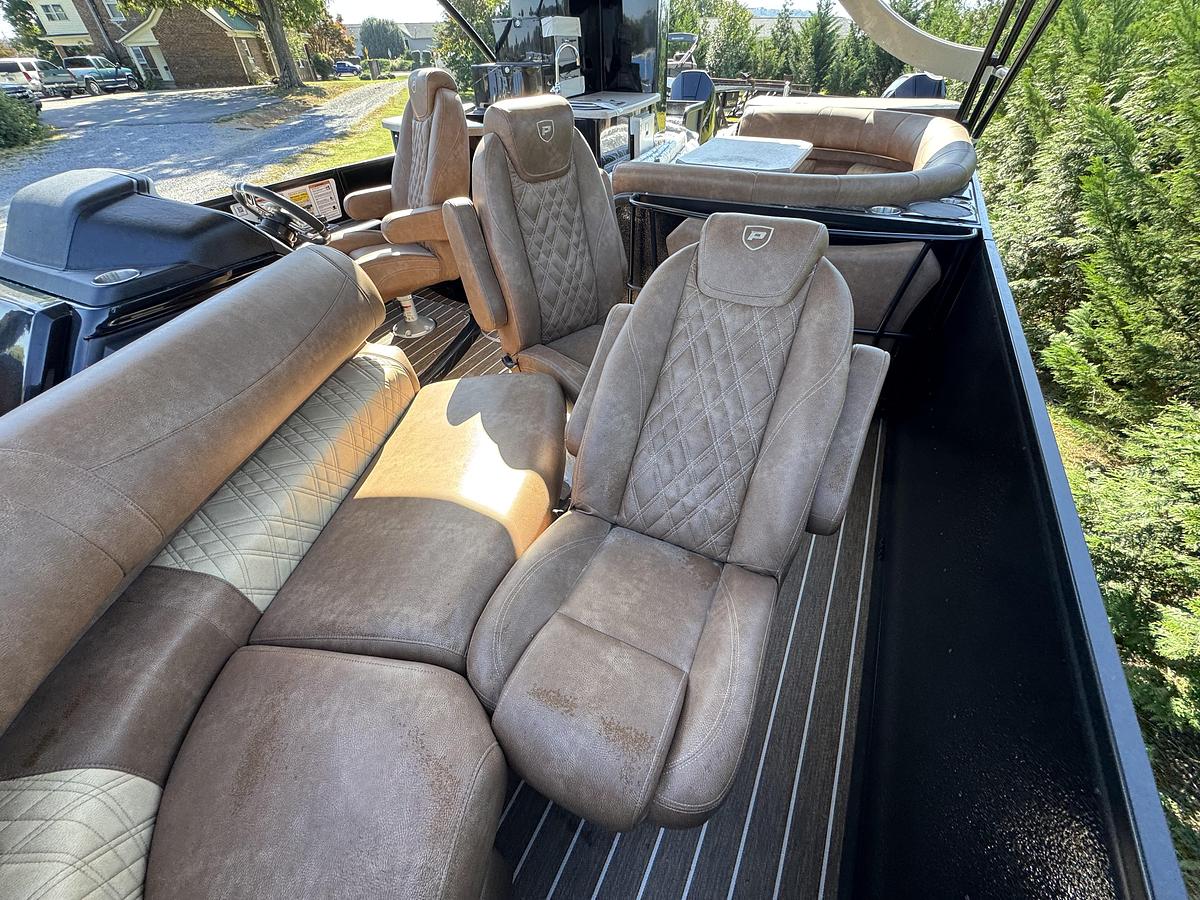 2027 Premier 330 Escalante