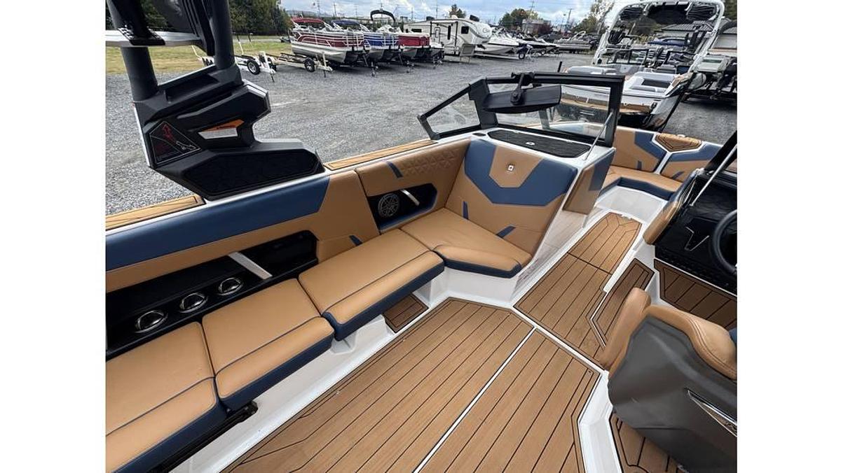 Used 2023 Nautique GS22