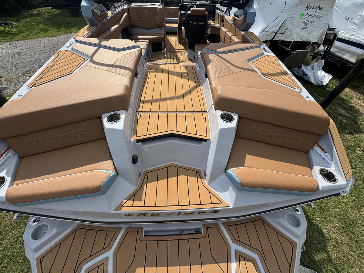 2027 Nautique Super Air Nautique G23