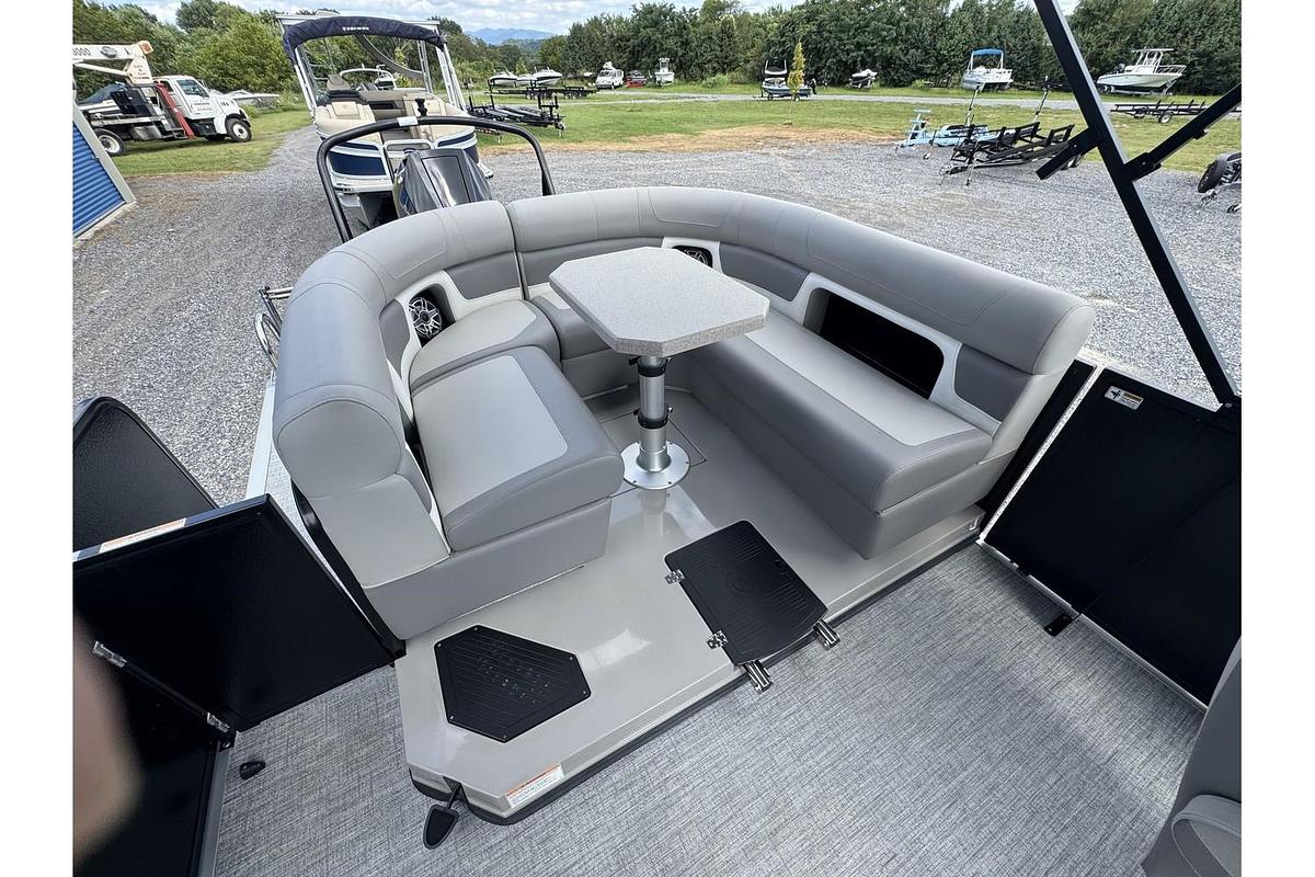 2025 Premier Solaris REV 250