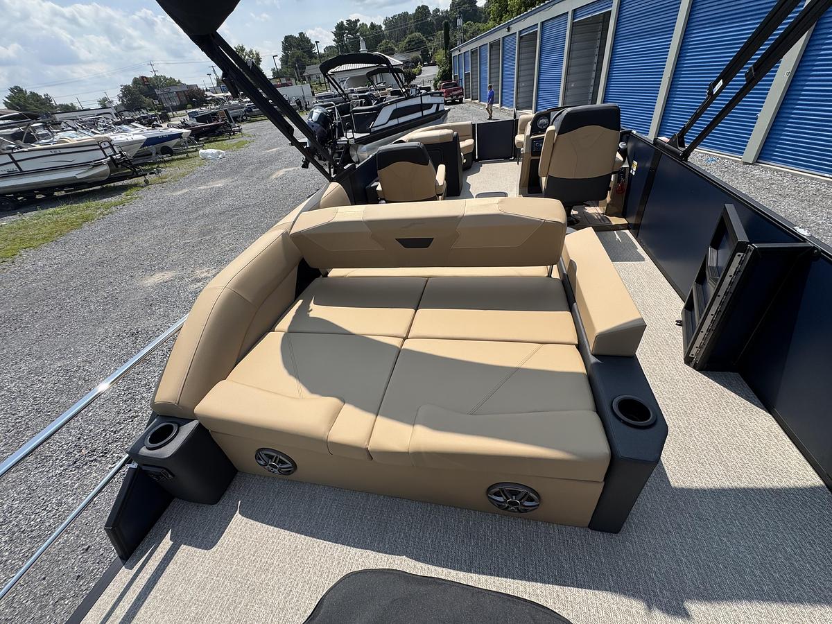 2027 Evotti 523CS 25.5 ft.
