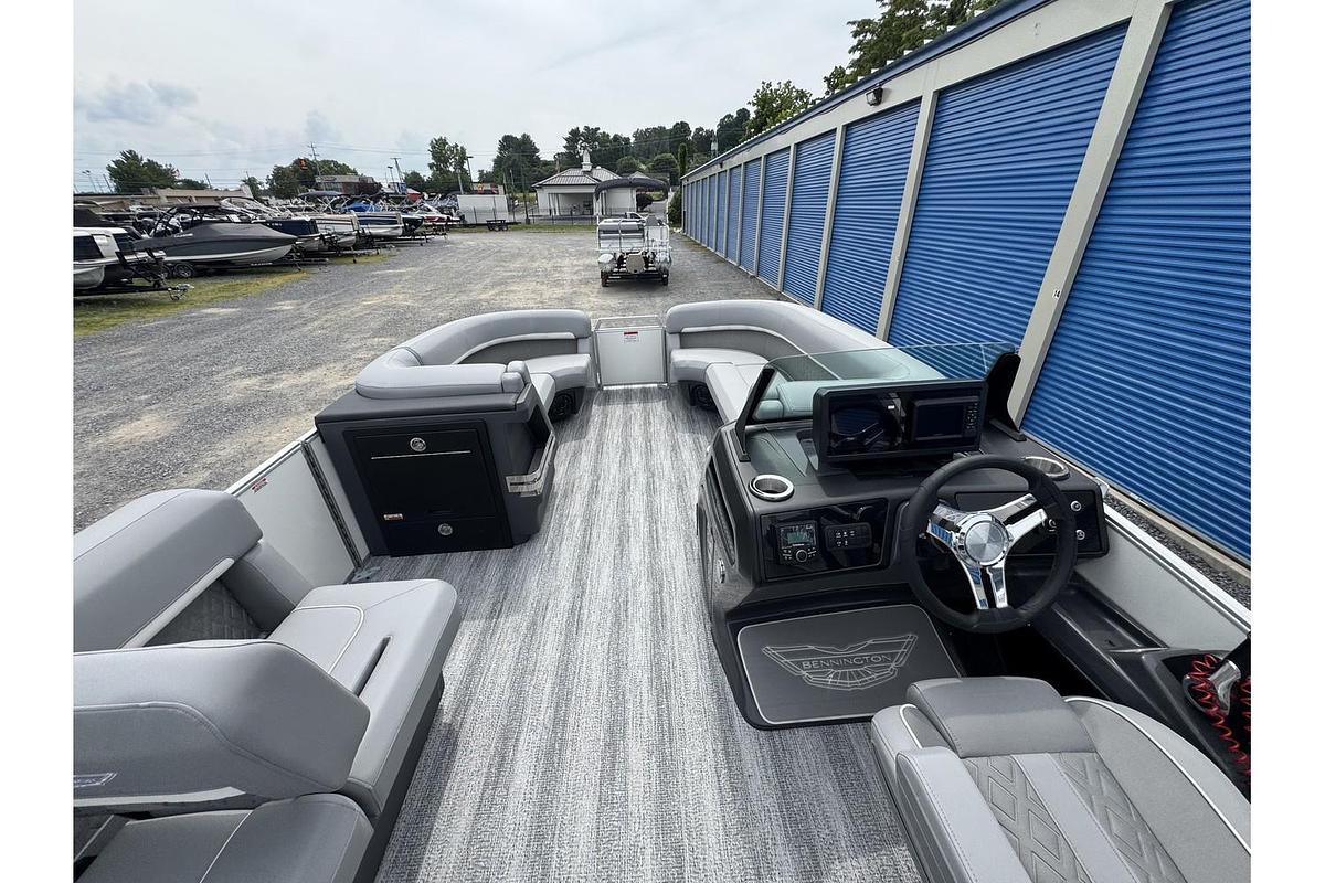 2025 Bennington M Series 22 ML