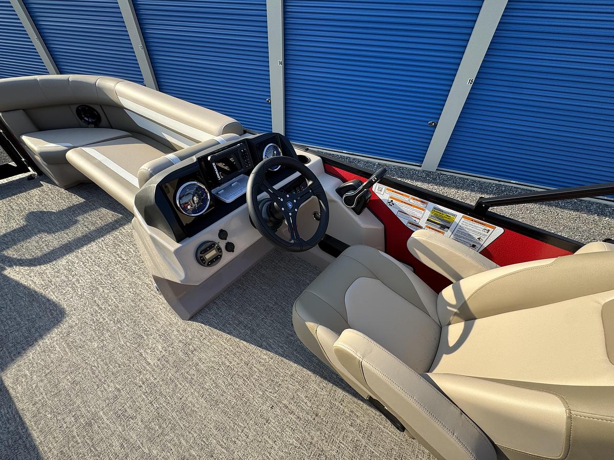 2026 Premier 220 SunScape RF