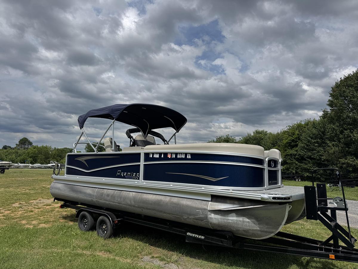 Used 2022 Premier Sunspree RE 230 CL