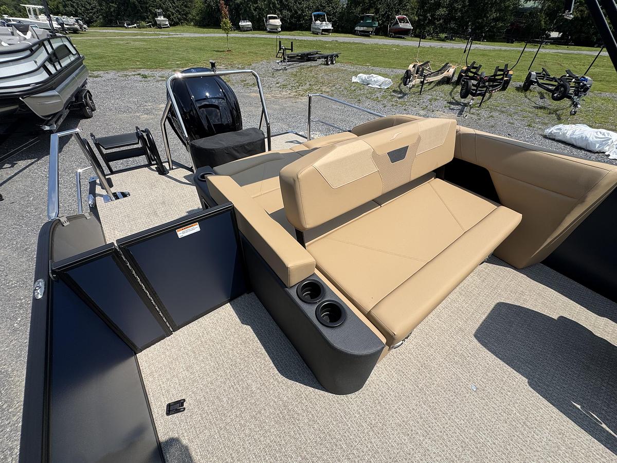 2027 Evotti 523CS 25.5 ft.