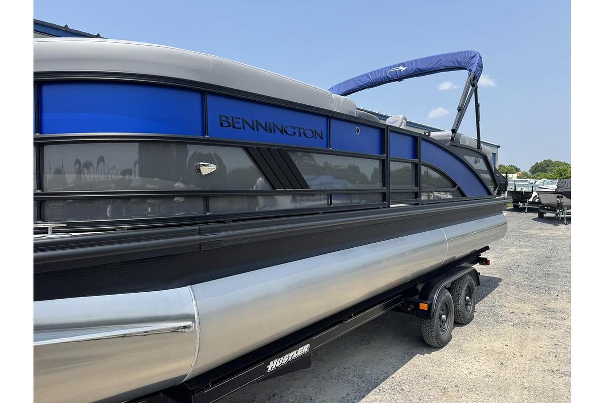 2025 Bennington 24 MFB