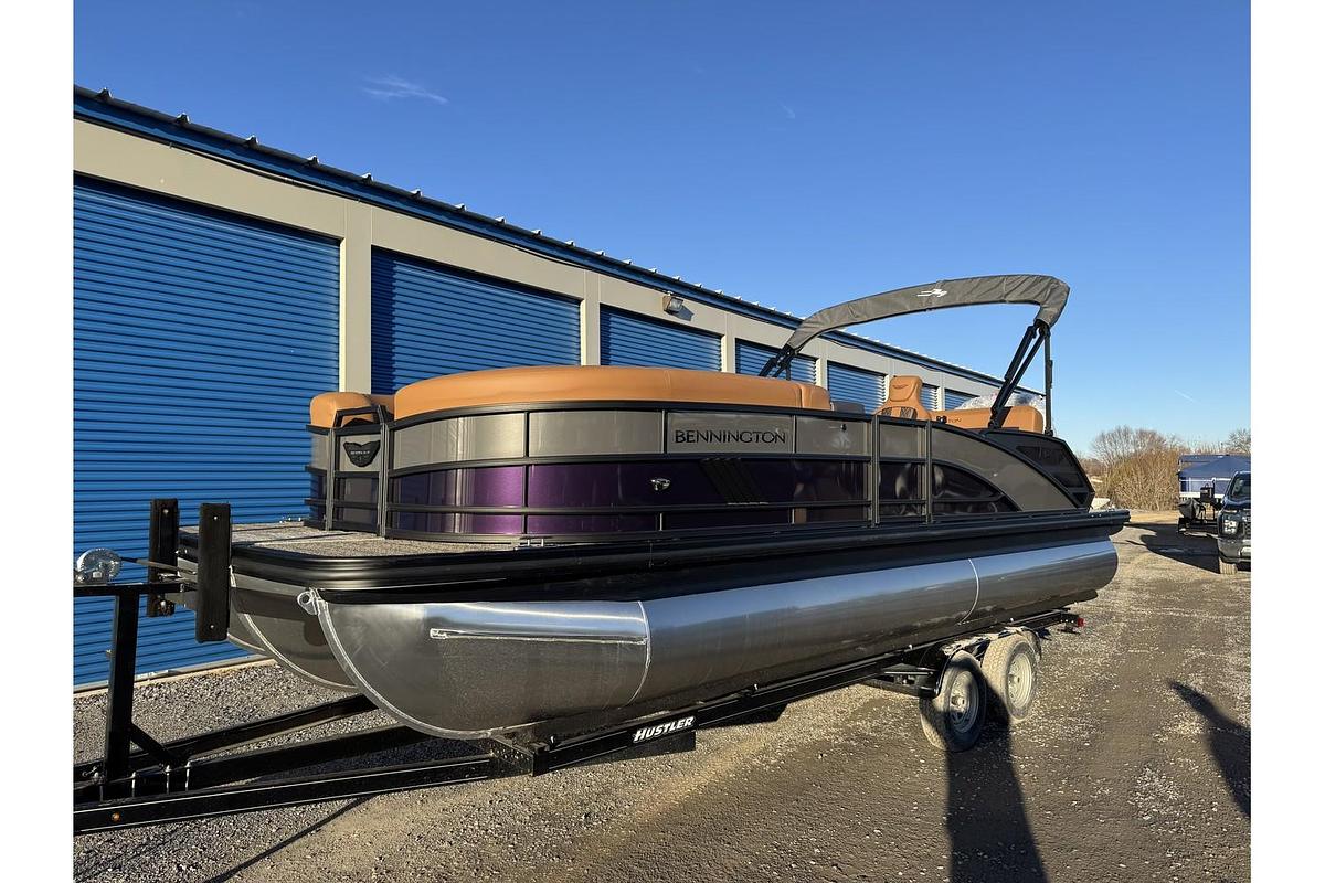 2025 Bennington 24 M Swingback