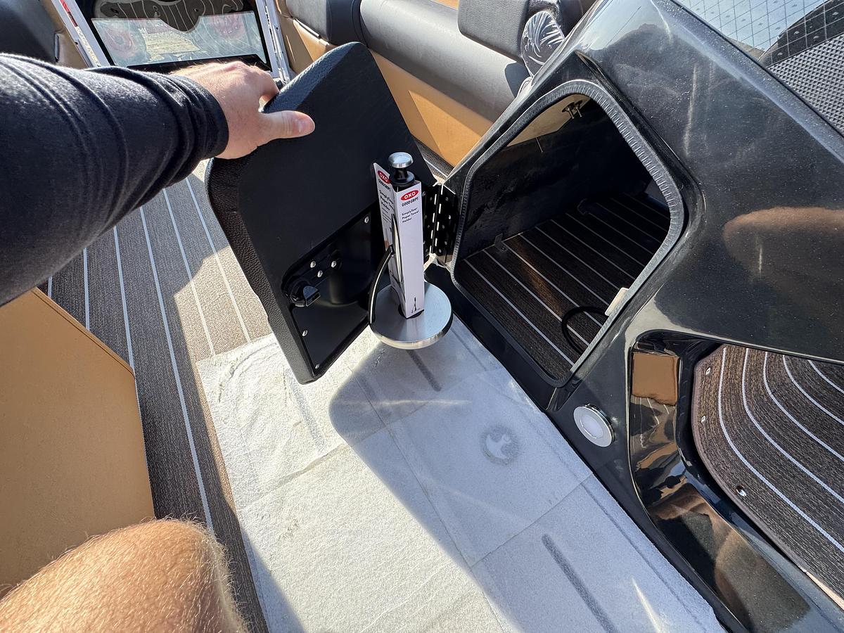 2026 Premier 230 Solaris RL