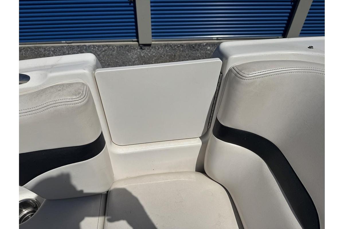 Used 2001 Chaparral Sunesta 263