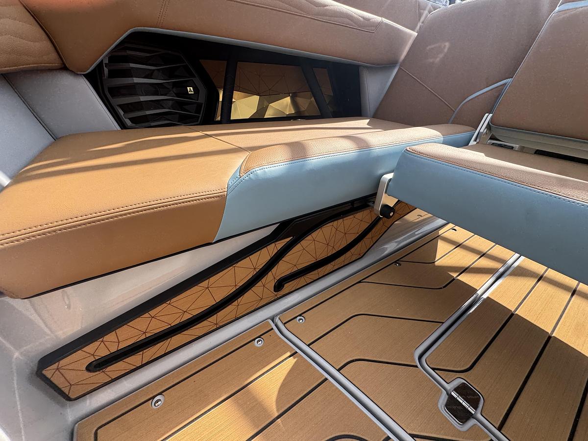 2027 Nautique Super Air Nautique G23