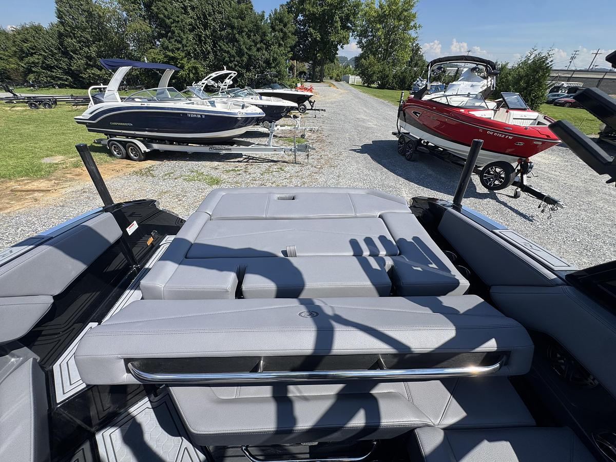 2026 Cobalt R4 Surf