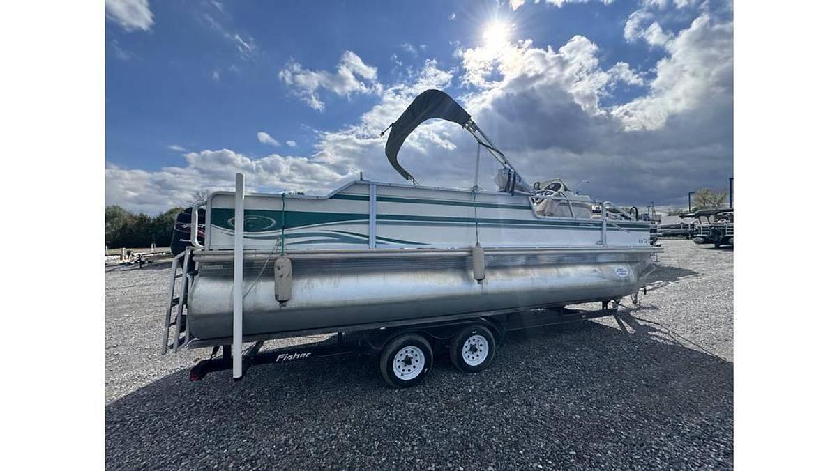 Used 2004 Fisher Freedom 200 Freedom