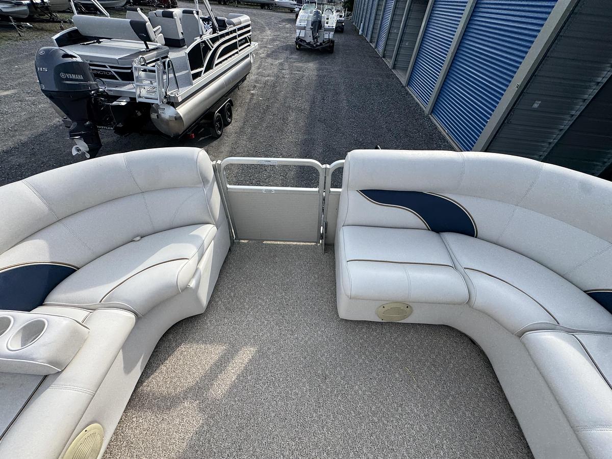 Used 2005 Premier 310 Boundary Waters UD