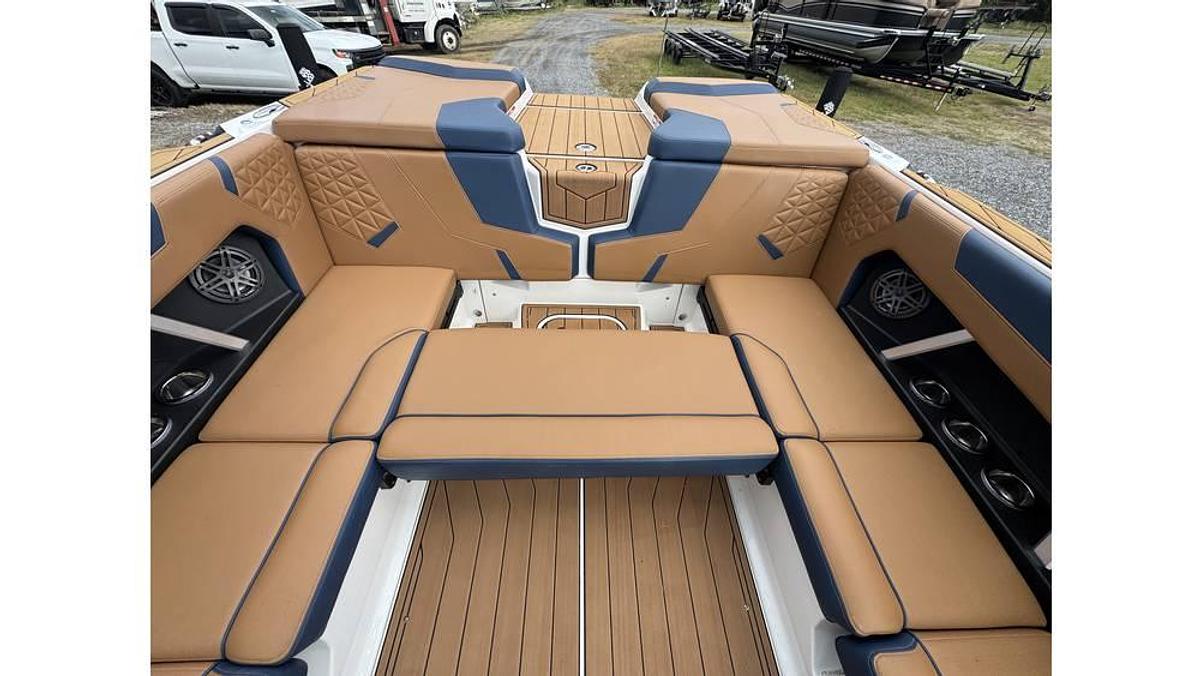 Used 2023 Nautique GS22