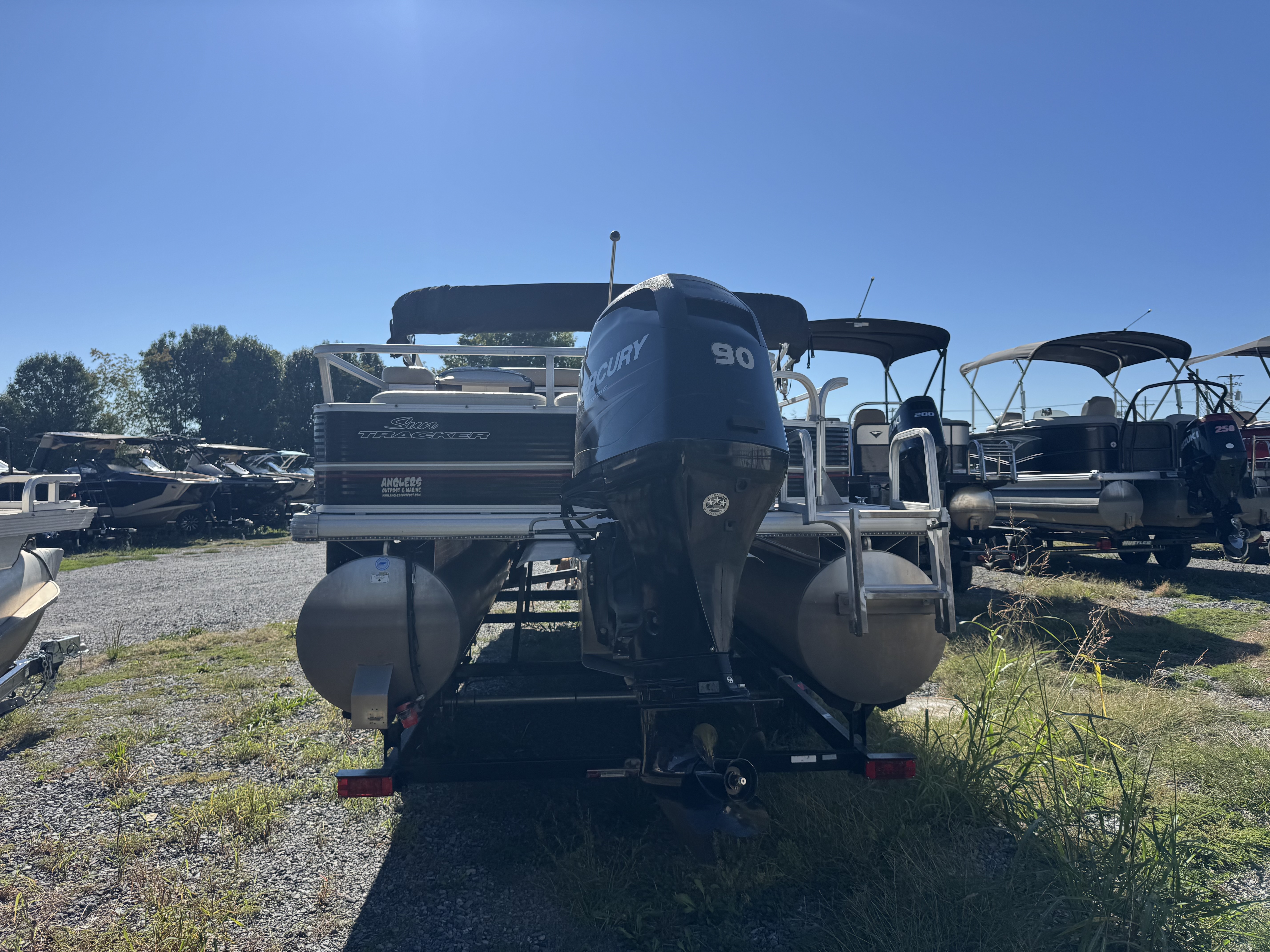 Used 2013 Sun Tracker Fishing Barge 24 DLX