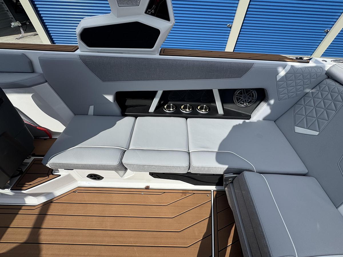 Used 2025 Nautique Super Air GS22