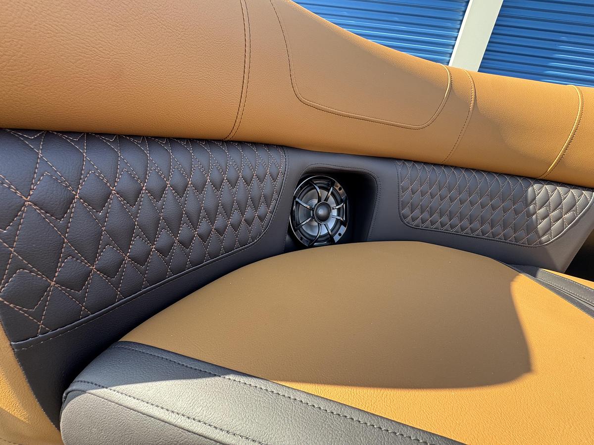 2026 Premier 230 Solaris RL