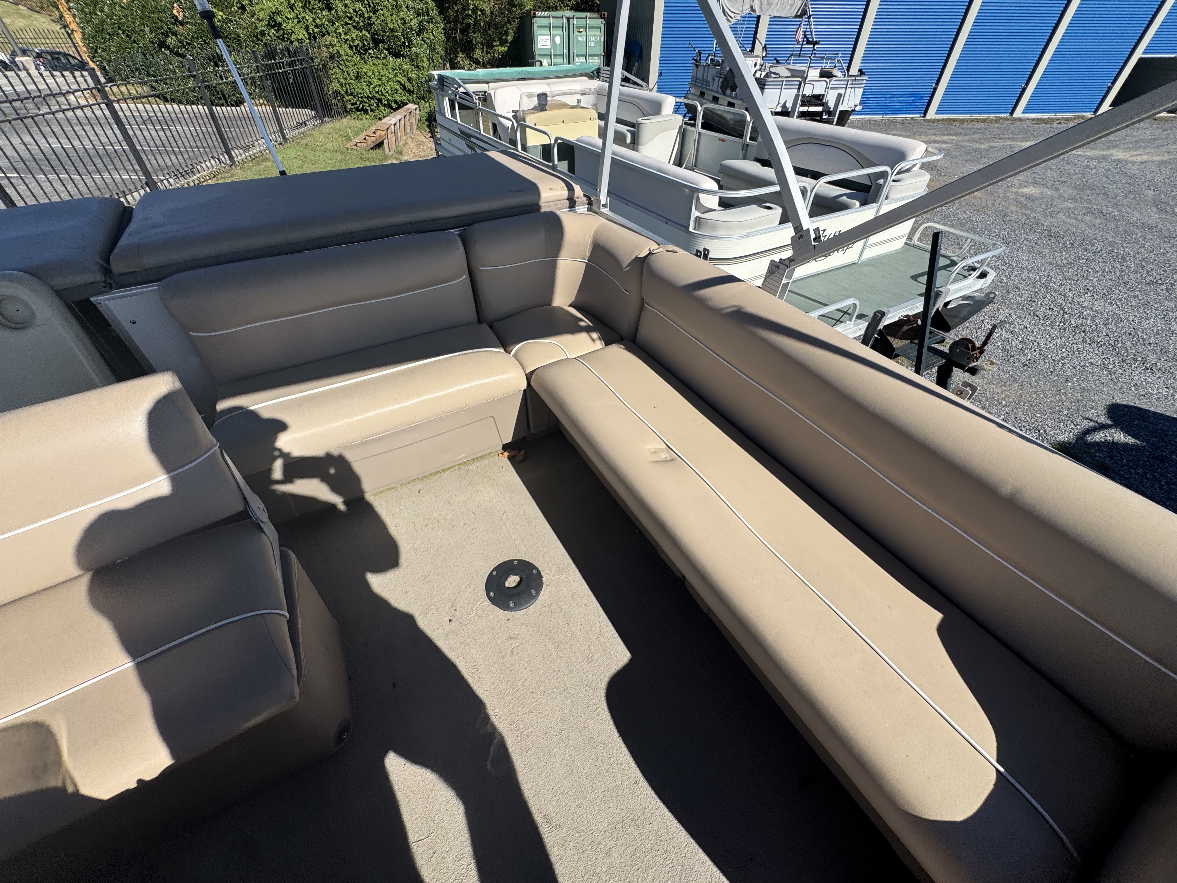 Used 2002 Sun Tracker 240 Party Barge