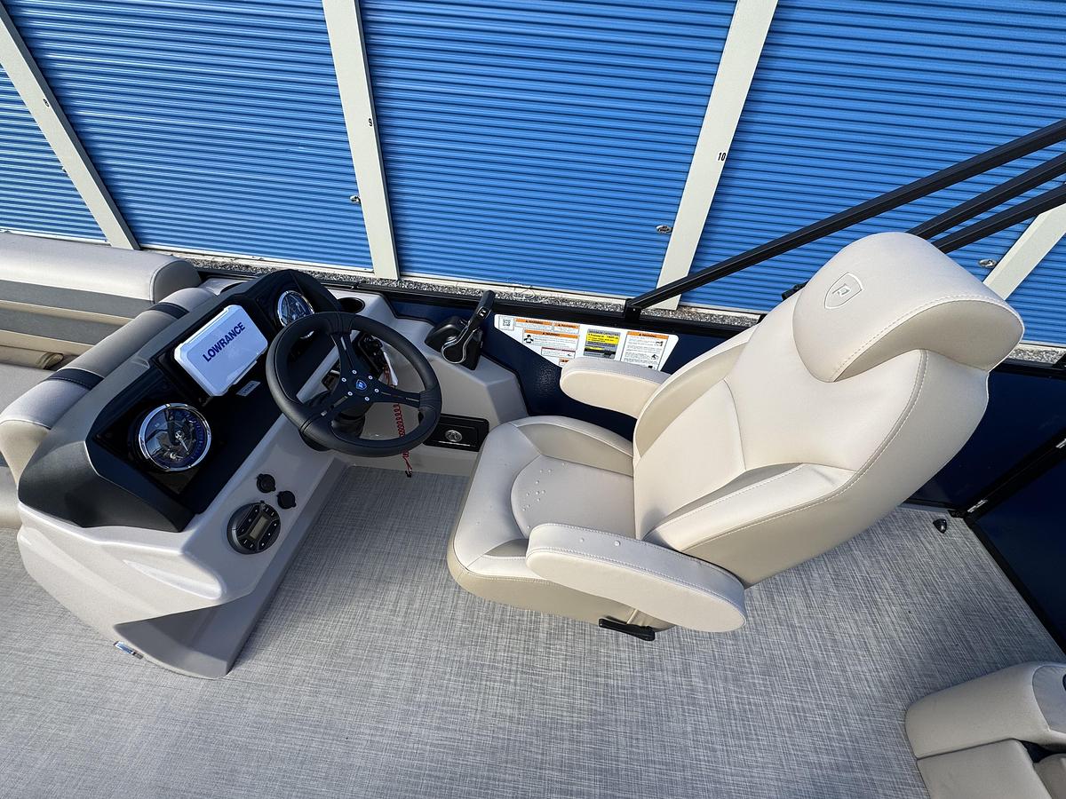 Used 2026 Premier 220 SunScape RL