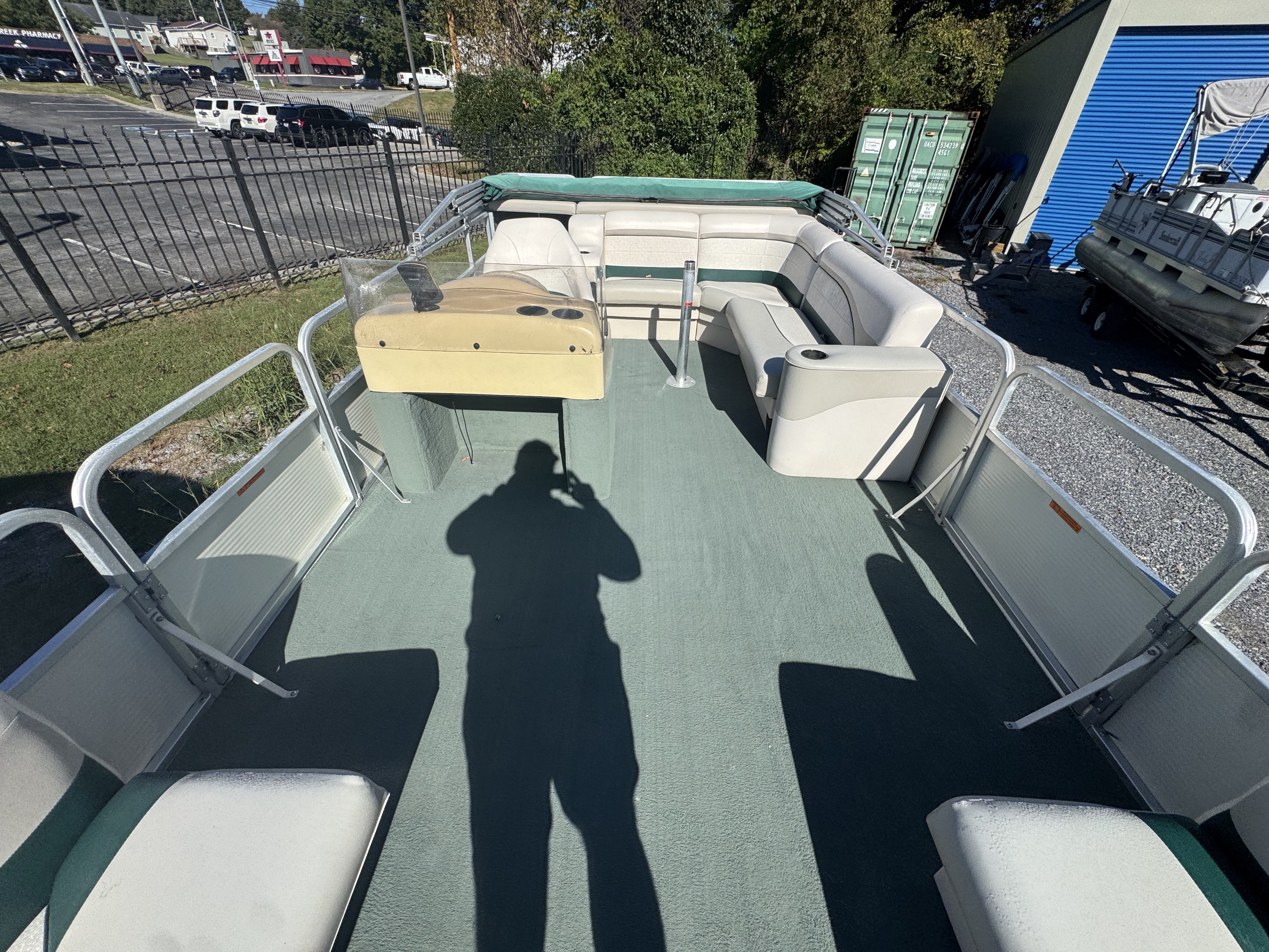Used 1998 Grumman (Lowe) Fun Ship