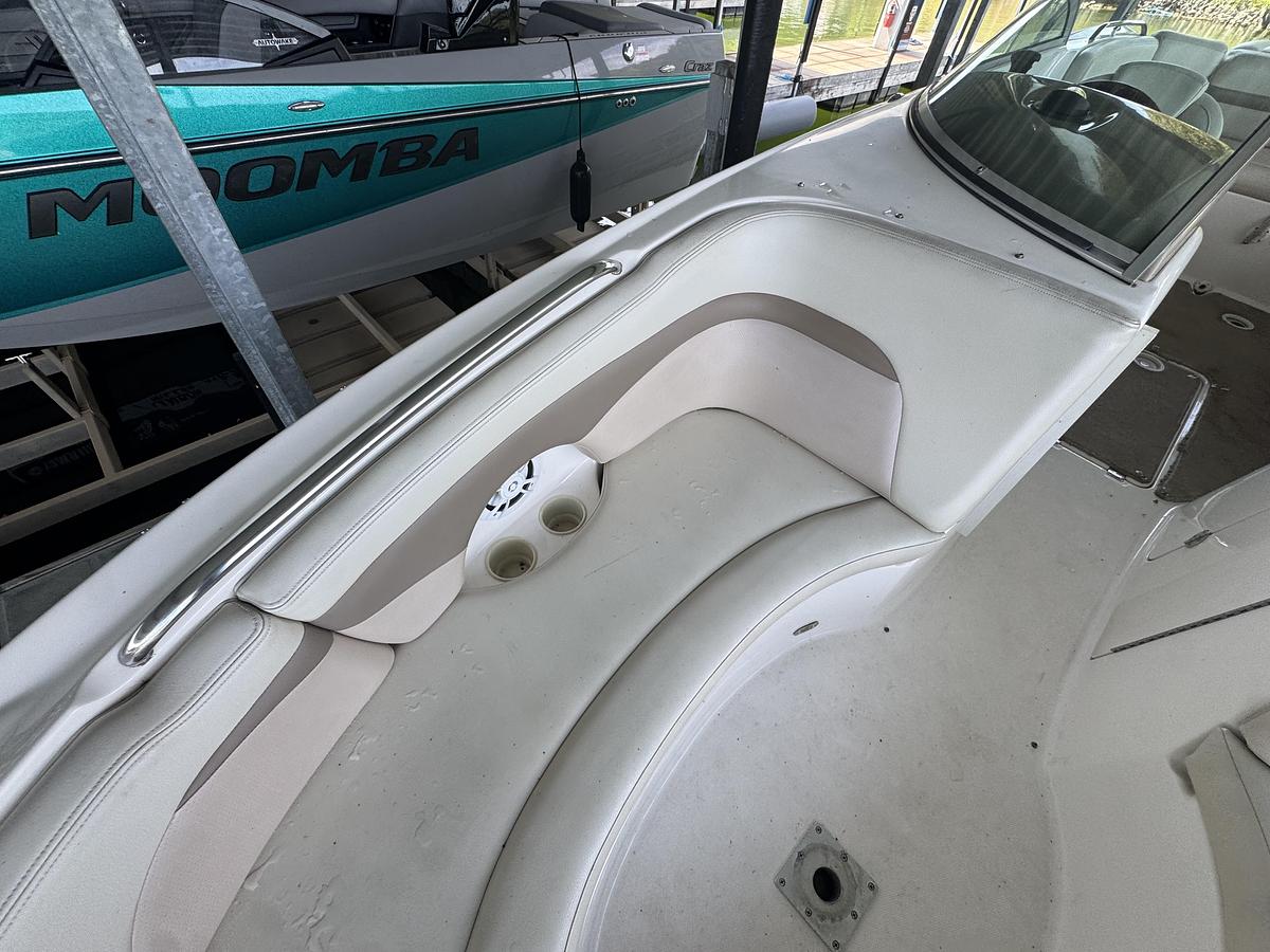 Used 2004 Chaparral 236 Sunesta