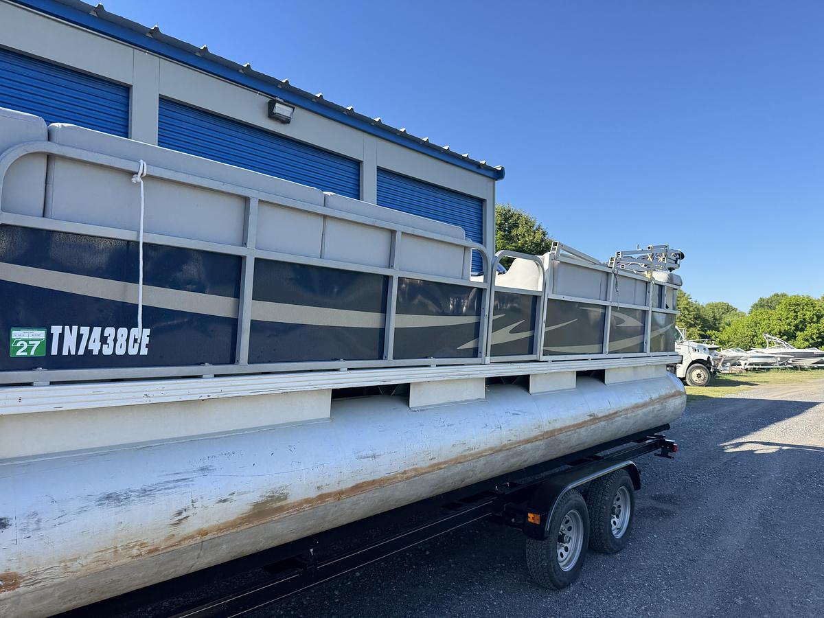 Used 1999 Crest 2200 DL