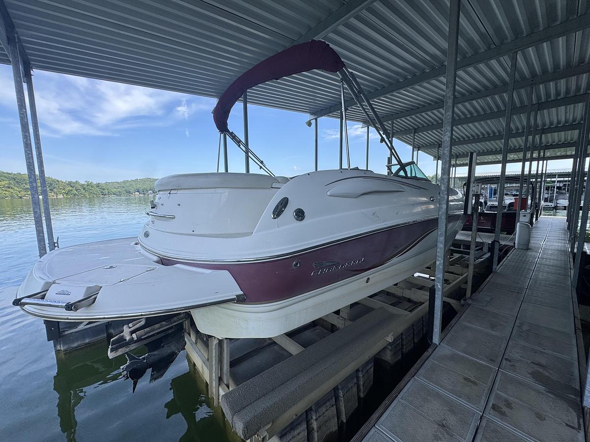 Used 2004 Chaparral 236 Sunesta