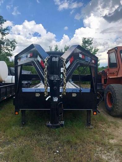 Used 2017 Load Trail 40' Gooseneck Trailer