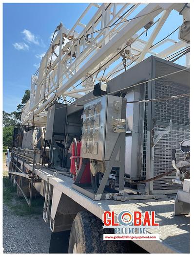 Used 2001 Crown WTD-350 Workover / Well Service Rig