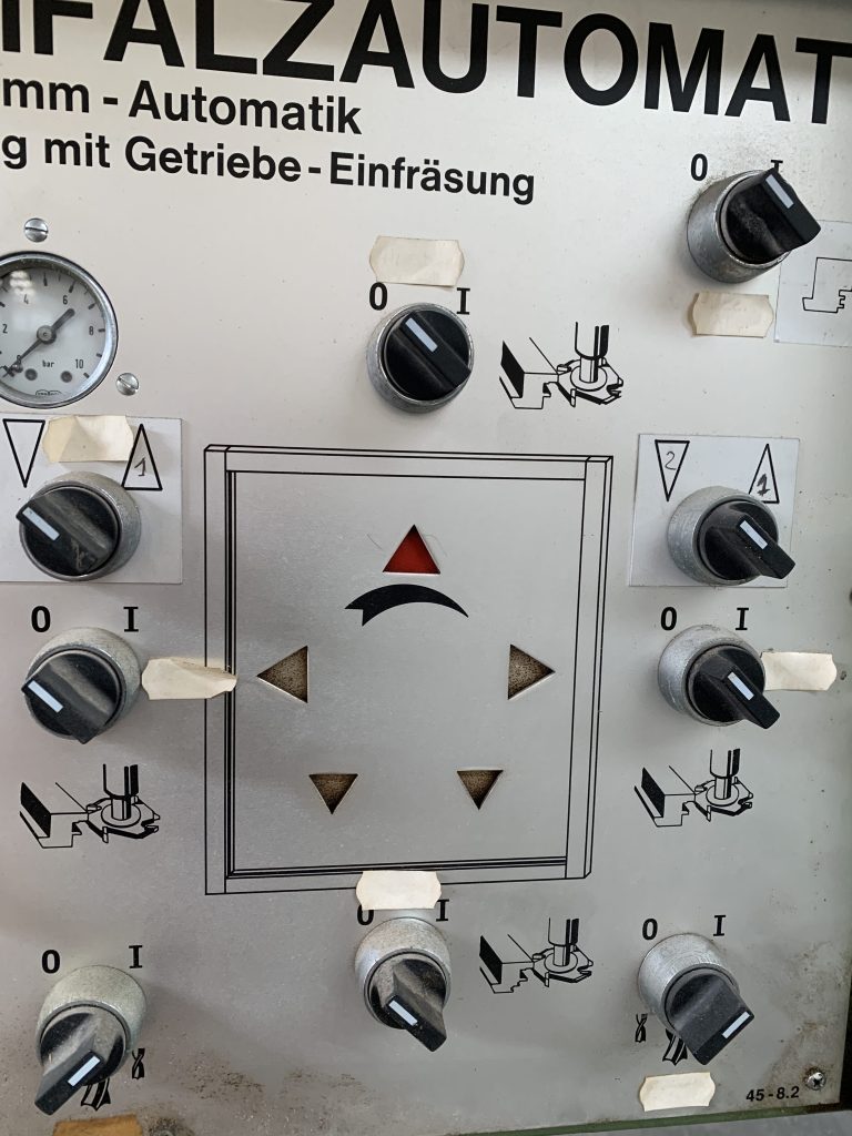 Usato Fresatrice per serramenti marca Hemag