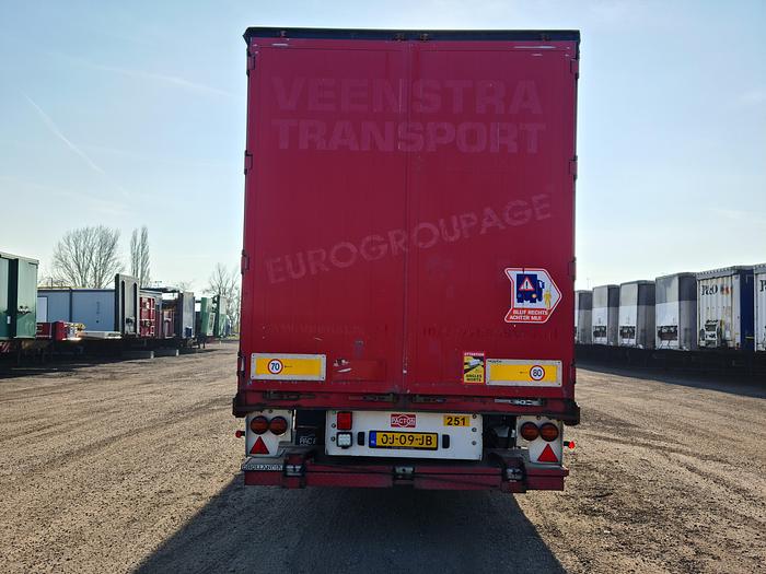 Used 2006 Pacton T3-011 Curtainside / SAF Disc / Air suspension / D-Hollandia 2000kg /  385-65R22.5