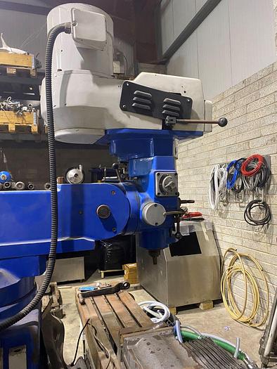 Used 1998 Swiftcut UK EL 3VS Turret Milling Machine